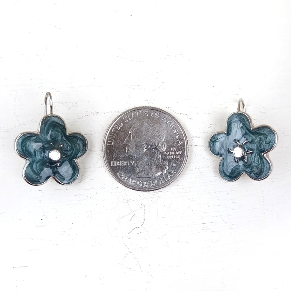 Green and Silver Flower Earrings - Picture 3 of 5